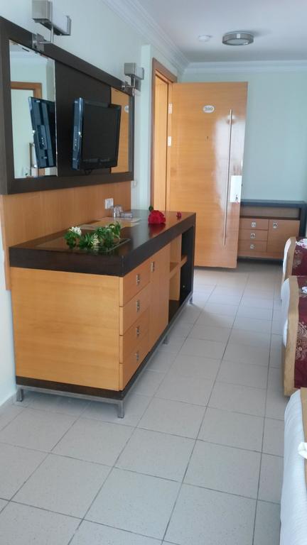 Yali Hotel Side Phòng bức ảnh