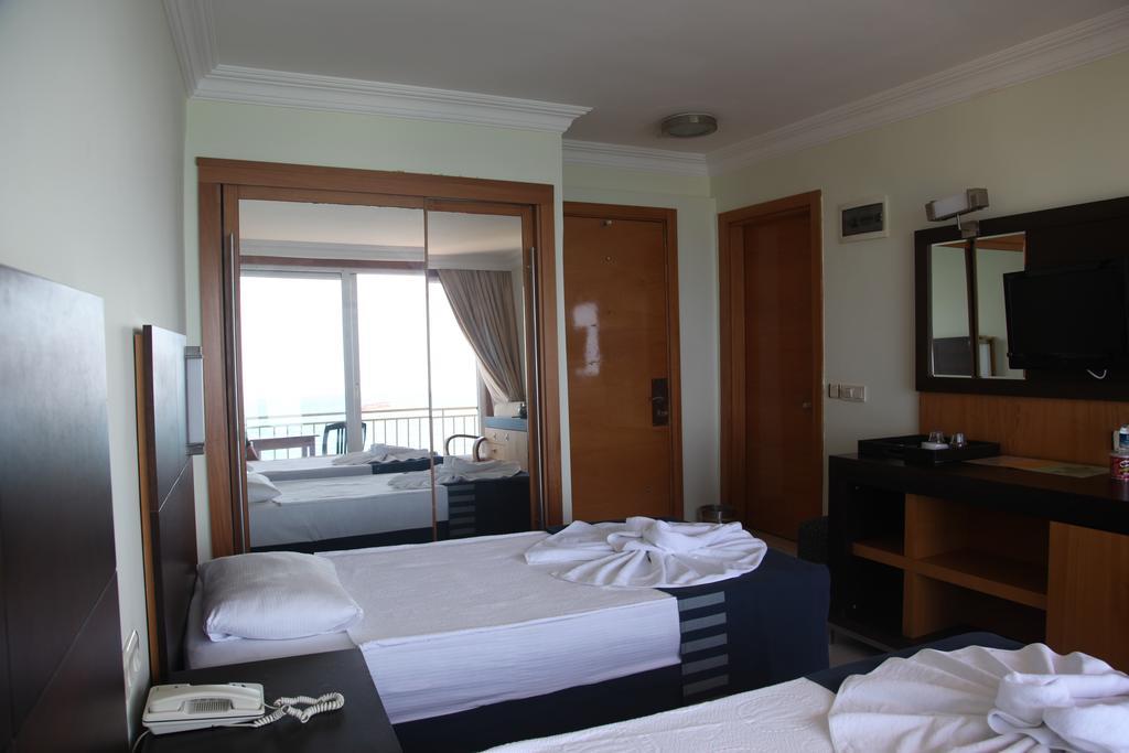 Yali Hotel Side Phòng bức ảnh