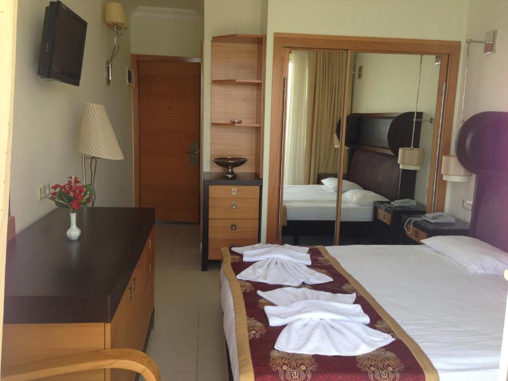 Yali Hotel Side Phòng bức ảnh
